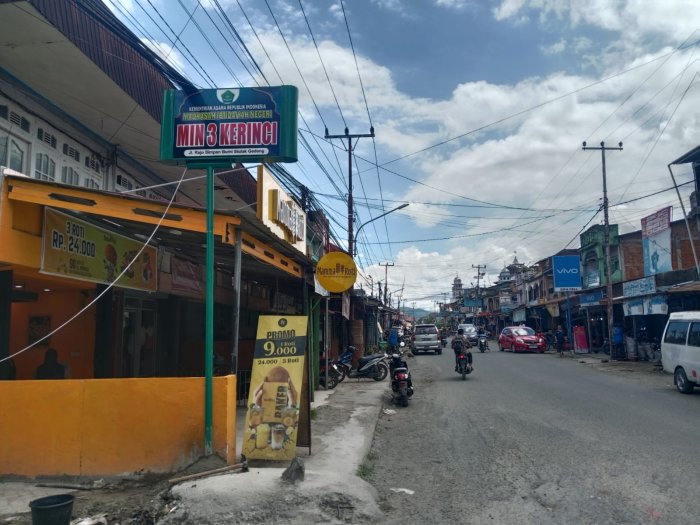 Papan Nama MIN 3 Kerinci Kini Lebih Mencolok