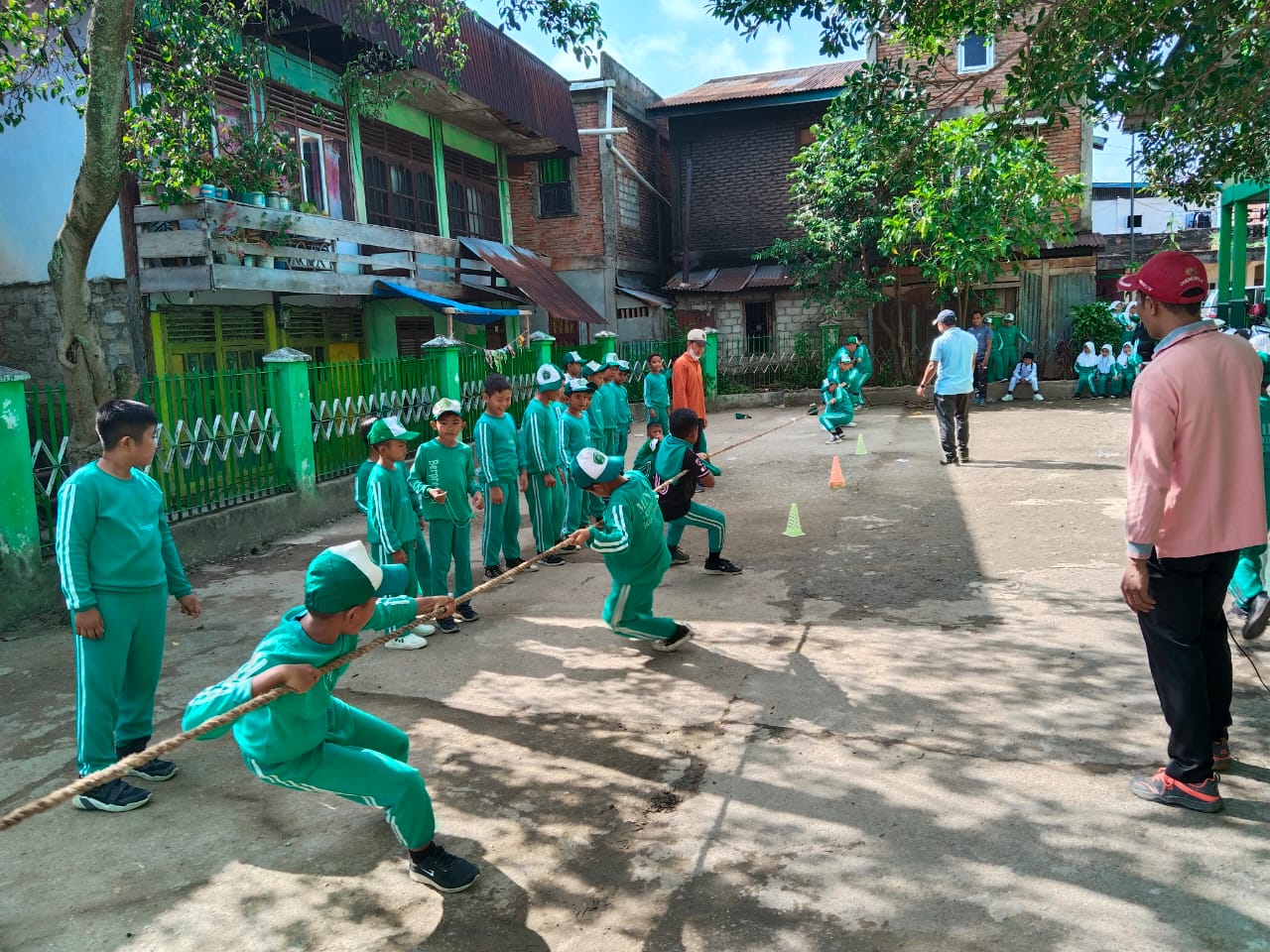 Hari Pertama class meeting