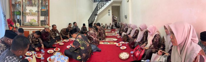 Wujud Kepedulian, Kepala MIN 3 Kerinci Lakukan Takziah ke Kediaman Ibu Eva