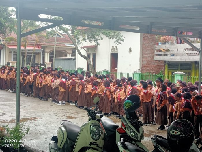 Apel Pagi MIN 3 Kerinci Pondasi Disiplin dan Karakter di Bawah Kepemimpinan Afrinal, S.PdI., M.PdI.