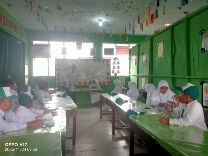 KBM Quran Hadits di Kelas 5 Menghafal, Memahami, dan Mengamalkan Akhlak Mulia