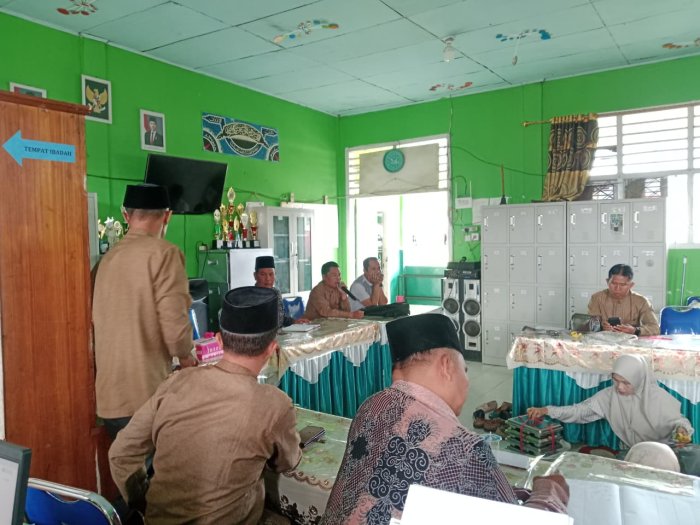 Madrasah Gelar Rapat Persiapan Matang Rapat Koordinasi Guna Memastikan Kelancaran Pelaksanaan Ujian