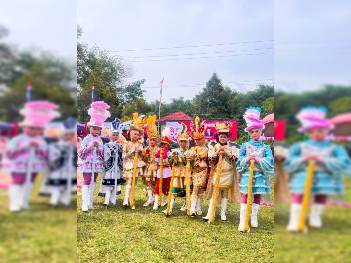 Lincah dan Anggun, Atraksi Mayoret Drum Band MIN 3 Kerinci Semarakkan HUT RI ke-81