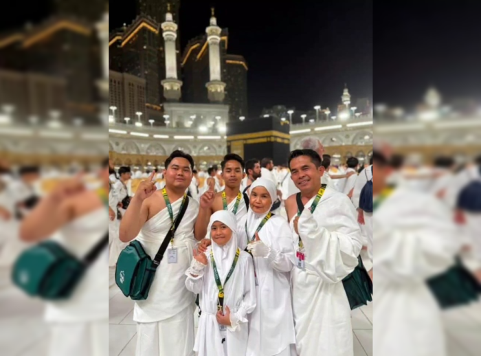 Keluarga Besar MIN 3 Kerinci Ucapkan Selamat Atas Pelaksanaan Ibadah Umrah Bendahara Madrasah, Ibu Desi Sekeluarga